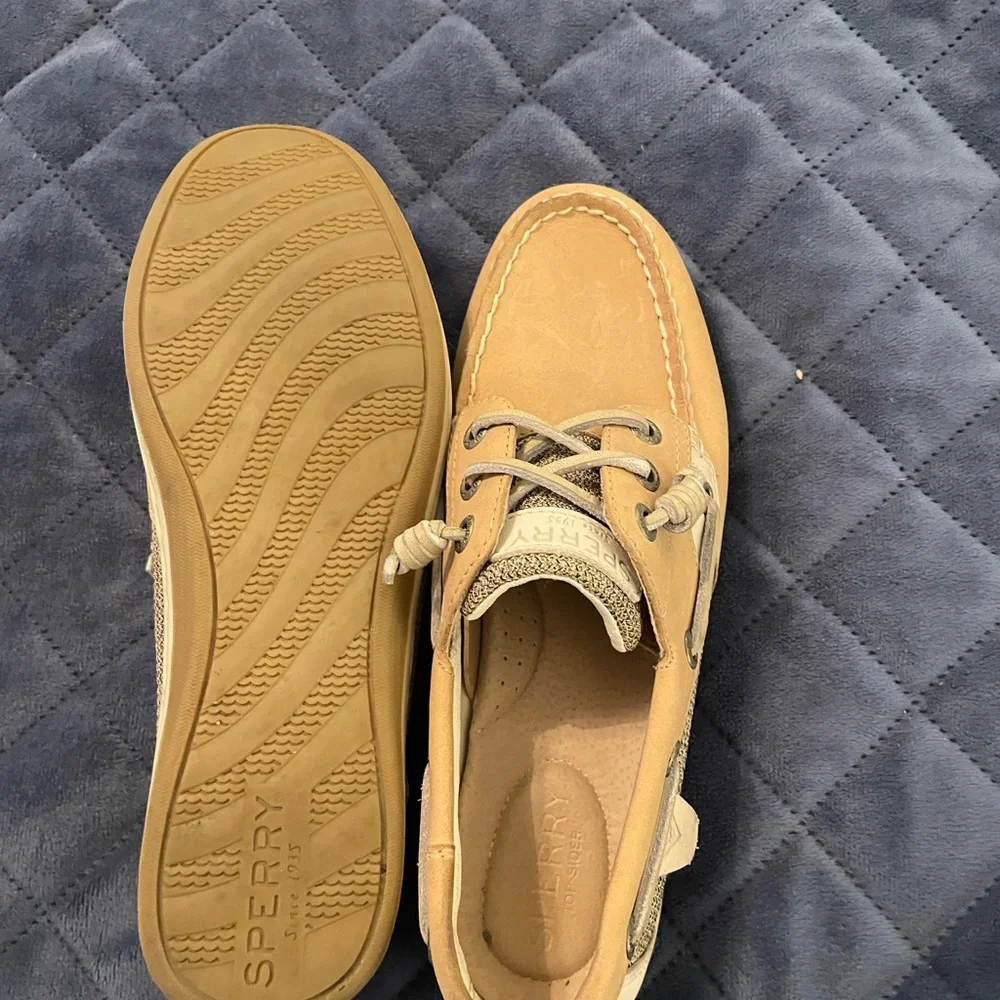 Sperry Men's Light Tan Leather Boat Shoes with Lace Detail